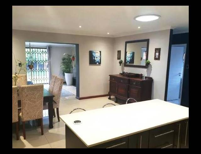 2 BEDROOM TOWNHOUSE RENTED IN HUMEWOOD